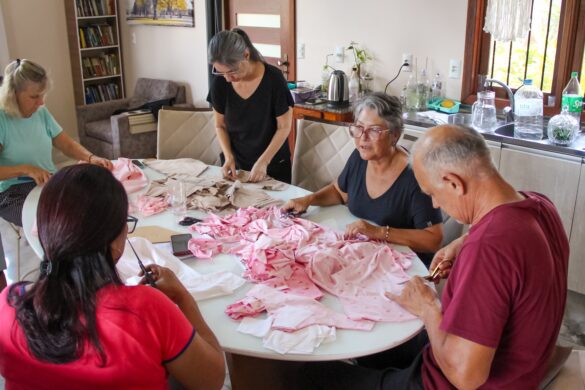 ONG das Calcinhas mobiliza voluntários para produzir roupas íntimas para os desabrigados