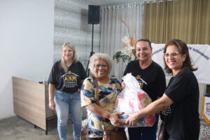 Associação das Senhoras de Rotarianos realiza entrega de cestas básicas em Cachoeirinha