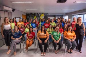 Atualmente o grupo conta com 53 colaboradores e mais de 300 clientes por todo o Brasil. 