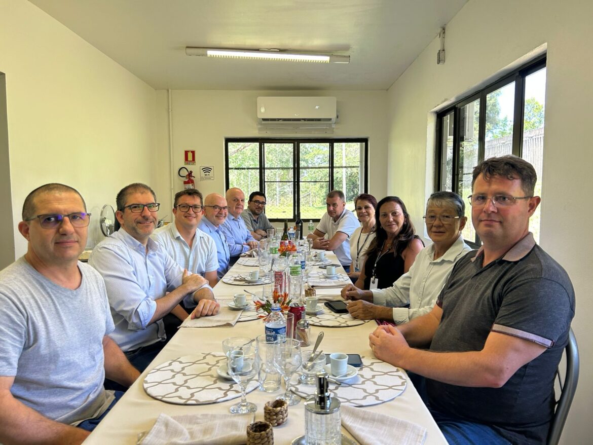 Gravataí fortalece laços com empresas locais para impulsionar inovação e capacitação