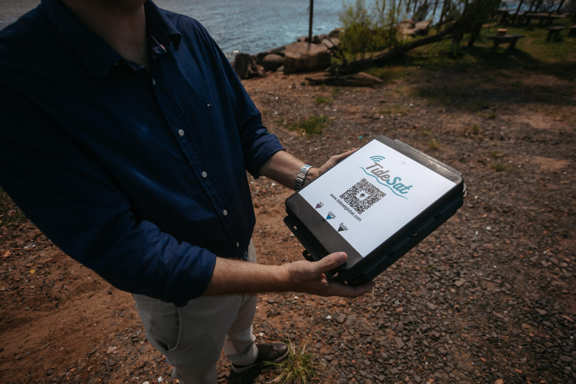 Defesa Civil de Canoas instala novo sistema de medição de cheias na Praia do Paquetá