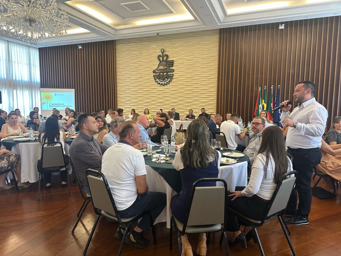 CICS Canoas dá início ao ano de celebrações de 85 anos com reunião da Diretoria Ampliada