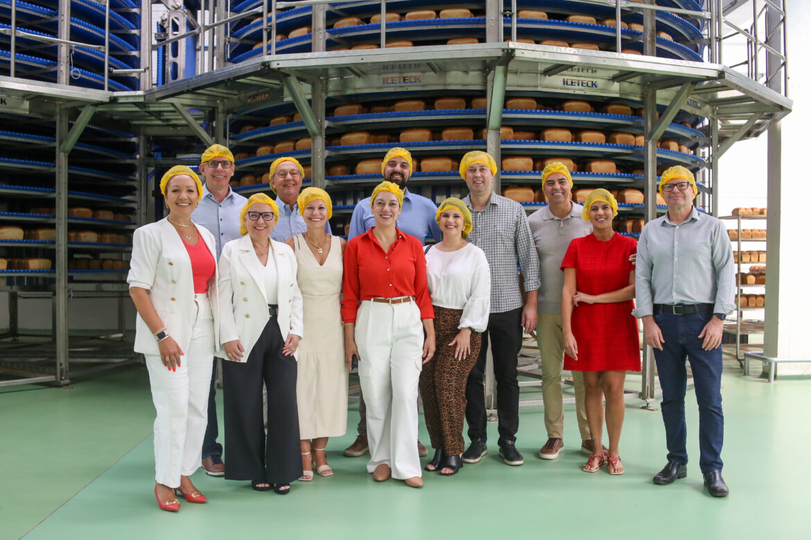 Primeira visita do projeto “CIC Indústria de Portas Abertas” é realizada na Vital Pães em Cachoeirinha