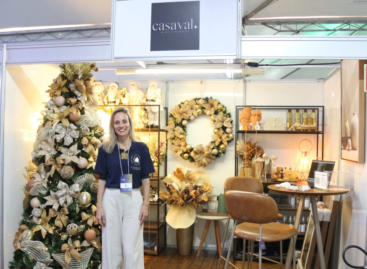 Com consultoria, showroom natalino e atendimento personalizado, Casa Val estreia na FniC 2025