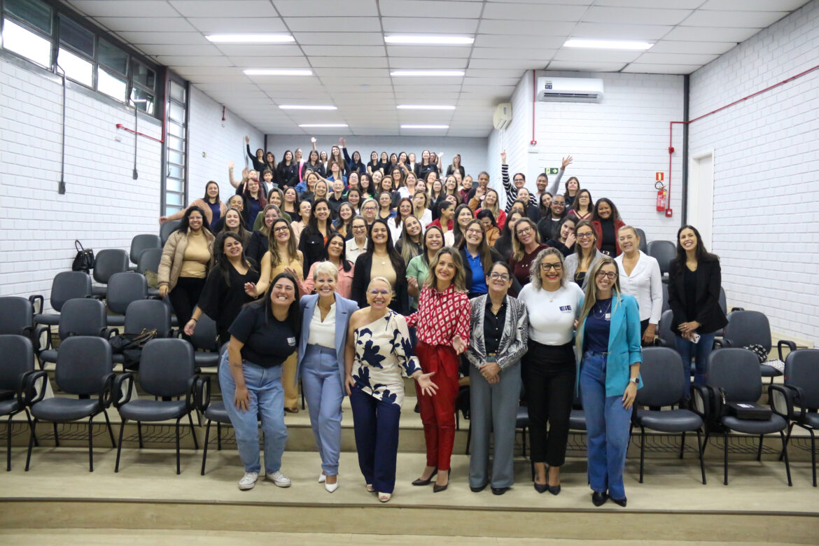 CIC recebe Simone Leite para palestra sobre equilíbrio entre carreira e maternidade