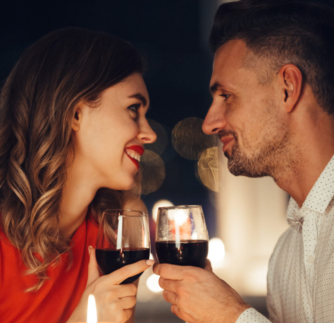 Pátio 115 promove evento para o Dia dos Namorados com jantar, música e decoração temática