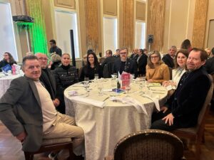CICS Canoas é homenageada pelos 85 anos durante o Tá na Mesa da Federasul