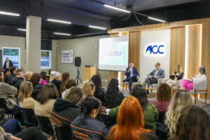 Promovido pelo Núcleo de Estratégias Empresariais da ACC, Café com Negócios reúne mais de 70 participantes para debater estratégias de vendas