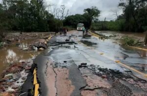Estrada do Nazário é liberada após danos causados pelo transbordamento do Arroio Sapucaia