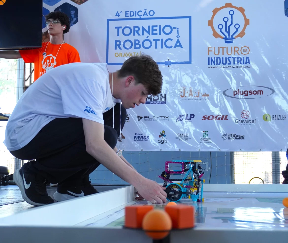 Gravataí finaliza 4º Torneio de Robótica com competições e exposições de projetos